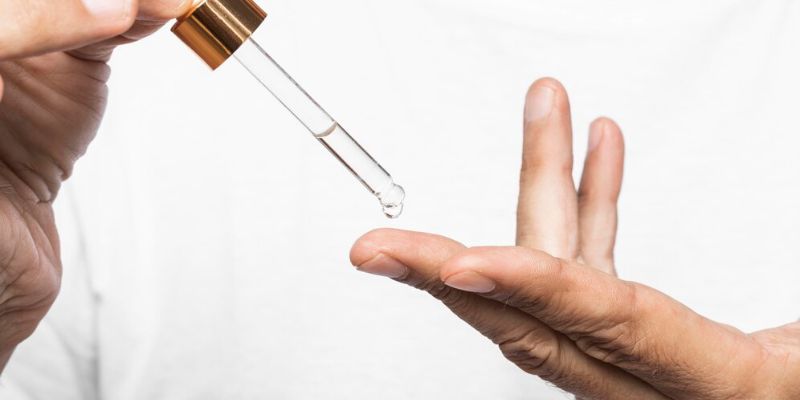 Manfaat Niacinamide untuk Kesehatan Kulit Pria, Saatnya Merawat Diri Nih!