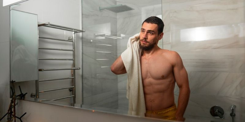Manfaat Mandi Air Hangat/Freepik.com