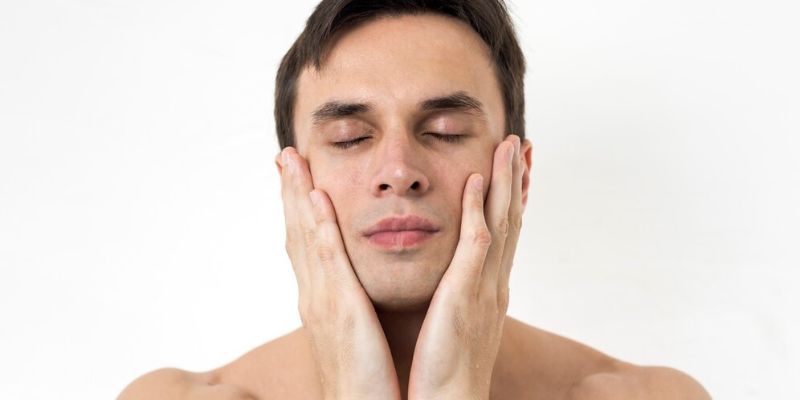 Tips Memudarkan Jerawat/Freepik.com