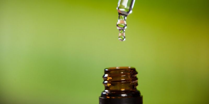 Melaleuca Alternafolia Leaf Oil/Freepik.com