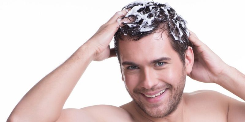 Cara Menghilangkan Sisa Pomade Oil-Based pada Rambut/Freepik.com