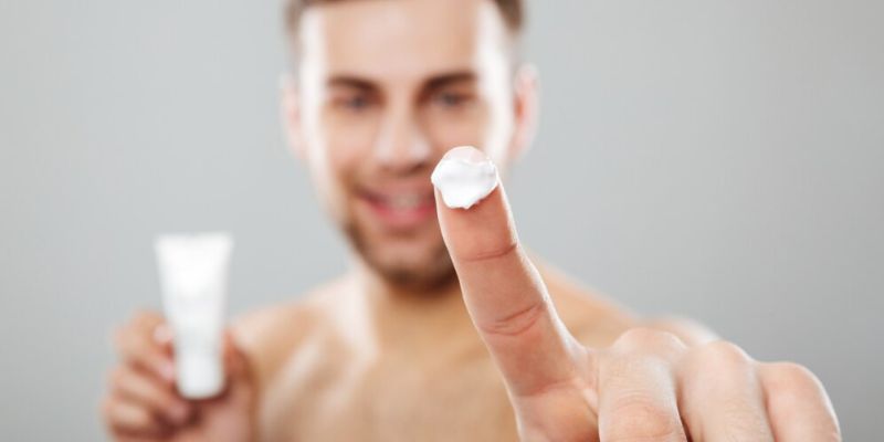 Rutinitas Skincare Pria untuk Kulit Berminyak/Freepik.com