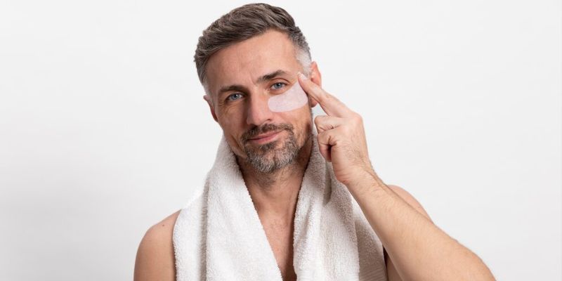Rutinitas Skincare Malam untuk Pria/Freepik.com