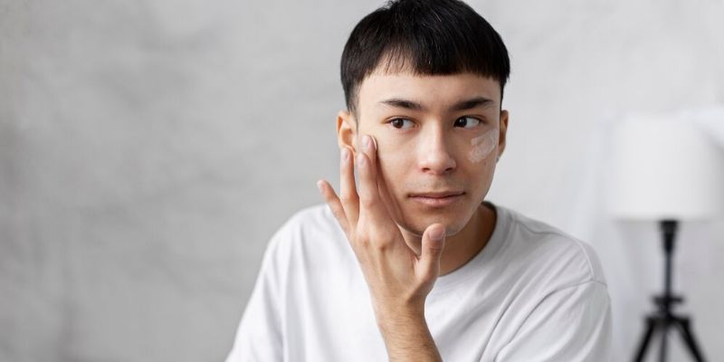 Tips Merawat Kulit Bagi yang Sering Motoran/Freepik.com