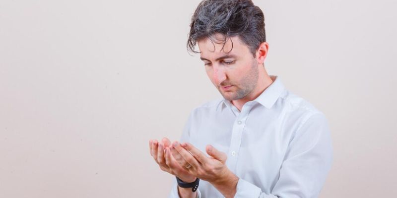 Tips Khusyuk saat Tarawih/Freepik.com