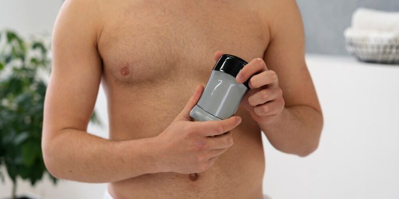 Bolehkah Menggunakan Deodorant Selain di Ketiak? Ini Penjelasan Ahli