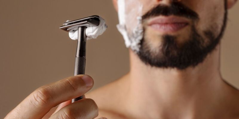 Cara Mencukur Rambut pada Kulit Sensitif/Freepik.com