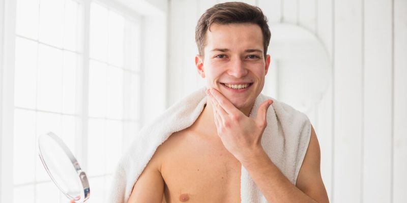 Cara Mencukur Rambut pada Kulit Sensitif/Freepik.com
