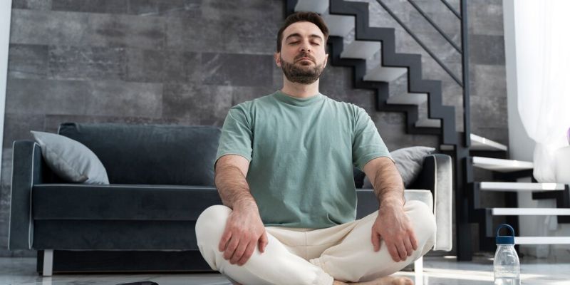 Nggak Bisa Diremehkan, Ini 7 Manfaat Yoga dan Meditasi untuk Kesehatan Kulit