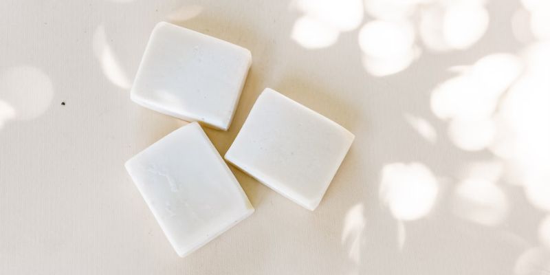 Body Wash vs Sabun Batangan/Unsplash.com