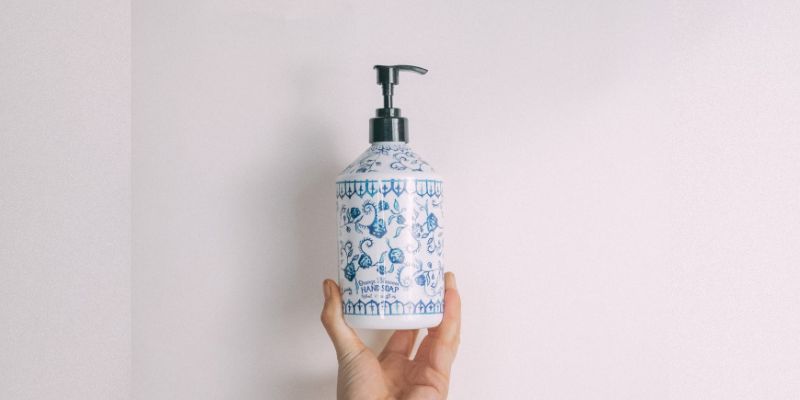 Body Wash vs Sabun Batangan/Unsplash.com