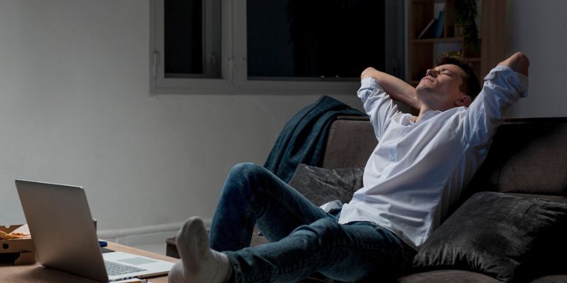 Kebiasaan yang Memicu Kantong Mata/Freepik.com